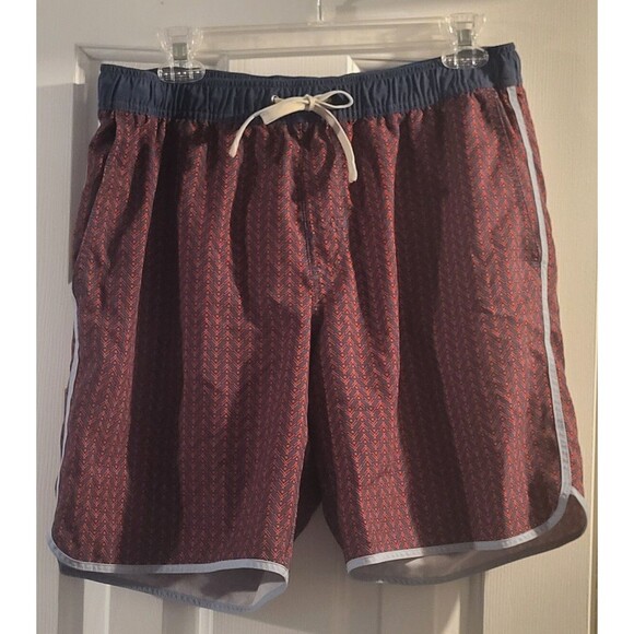 Fair Harbor Men's Shorts Medium 8" Red Blue Geometric Lined No Mesh Swim Trunks - Picture 1 of 4